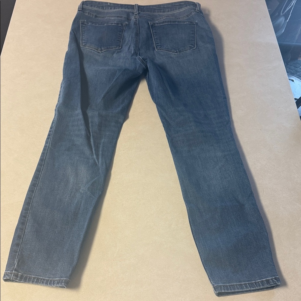 STS Blue Mid-Wash Denim Jeans🐶 - Picture 7 of 10